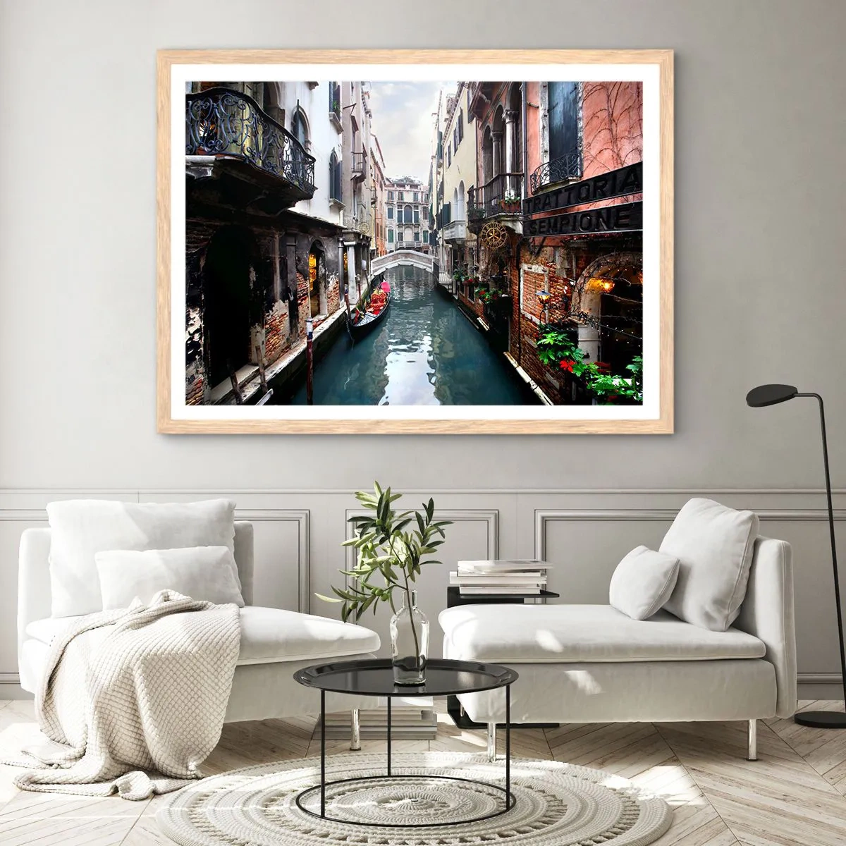 Pôster com moldura de carvalho claro - Paisagem veneziana com gôndola e ponte - 100x70 cm