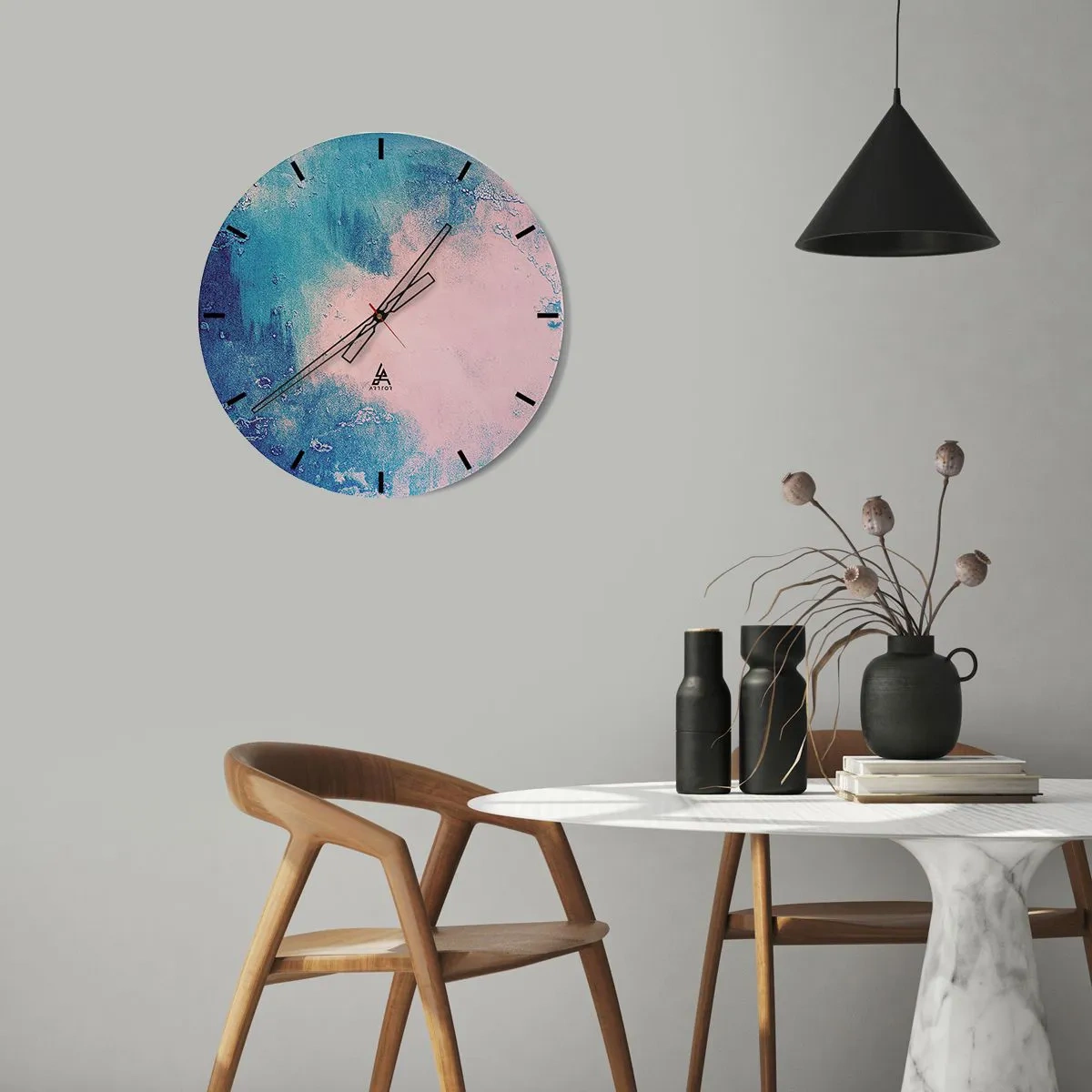 Relógio de parede - Relógio em vidro - Composição abstrata em tons de azul e rosa - 30x30cm - Abraço azul - Decoração de parede moderna para a sala de estar, cozinha e quarto ARTTOR