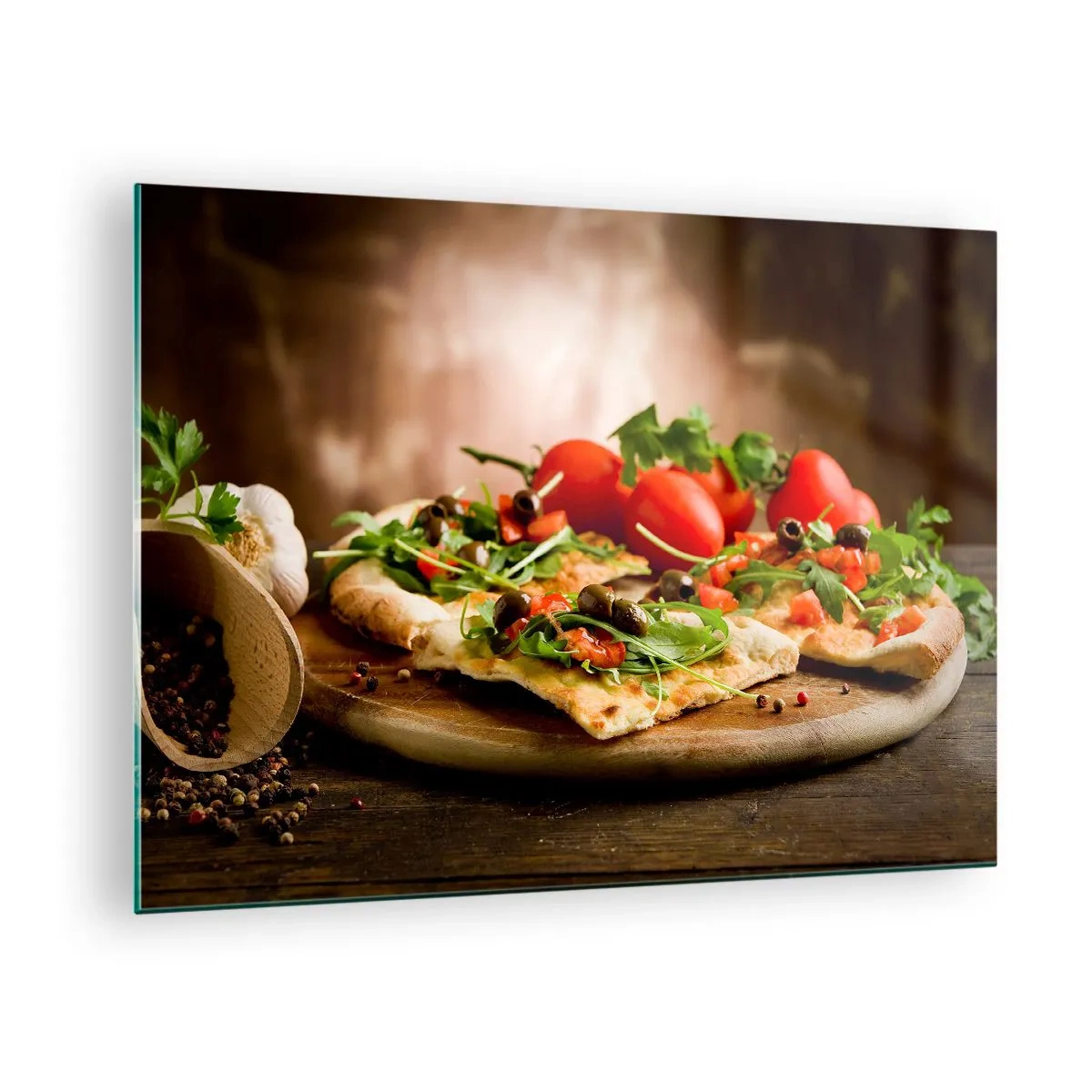 Quadro em vidro - Pizza em uma tábua de madeira com rúcula e tomate - 70x50cm - Direto do forno e do jardim - Decoração de parede moderna para a sala de estar e quarto ARTTOR