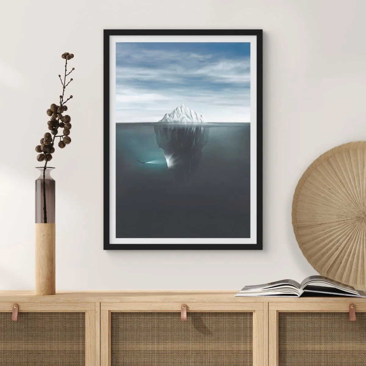 Pôster com moldura preta - Um iceberg com uma massa enorme escondido debaixo d'água - 50x70cm - Mistério subaquático - Decoração de parede moderna para a sala de estar e quarto ARTTOR