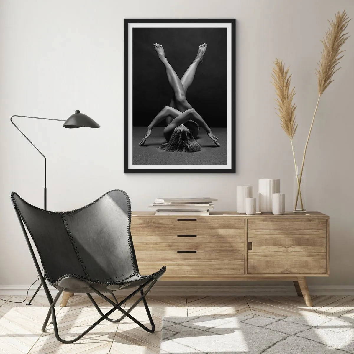 Pôster com moldura preta - Uma abordagem artística de uma silhueta feminina em preto e branco - 50x70cm - Geometria da nudez - Decoração de parede moderna para a sala de estar e quarto ARTTOR