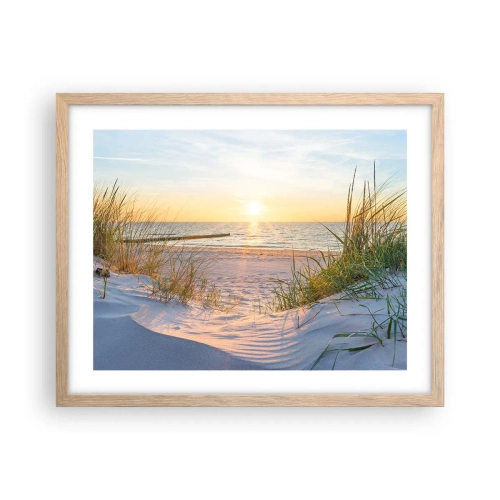 Pôster com moldura de carvalho claro - O som do mar, o canto dos pássaros, a praia selvagem entre a relva... - 50x40 cm