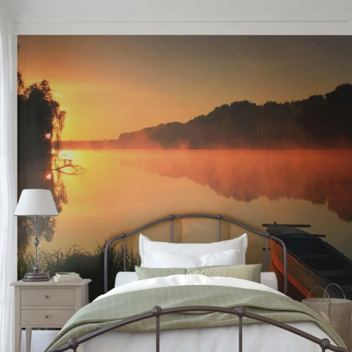 Papel de Parede Autocolante Deluxe Sticker - Nascer do sol sobre a água como um espelho - Paisagem, Lago, Manhã - 250x175 cm