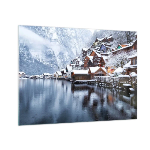 Quadro em vidro - Uma aldeia de montanha perto de um lago, coberta de neve numa paisagem de inverno - 70x50cm - Na decoração de inverno - Decoração de parede moderna para a sala de estar e quarto ARTTOR