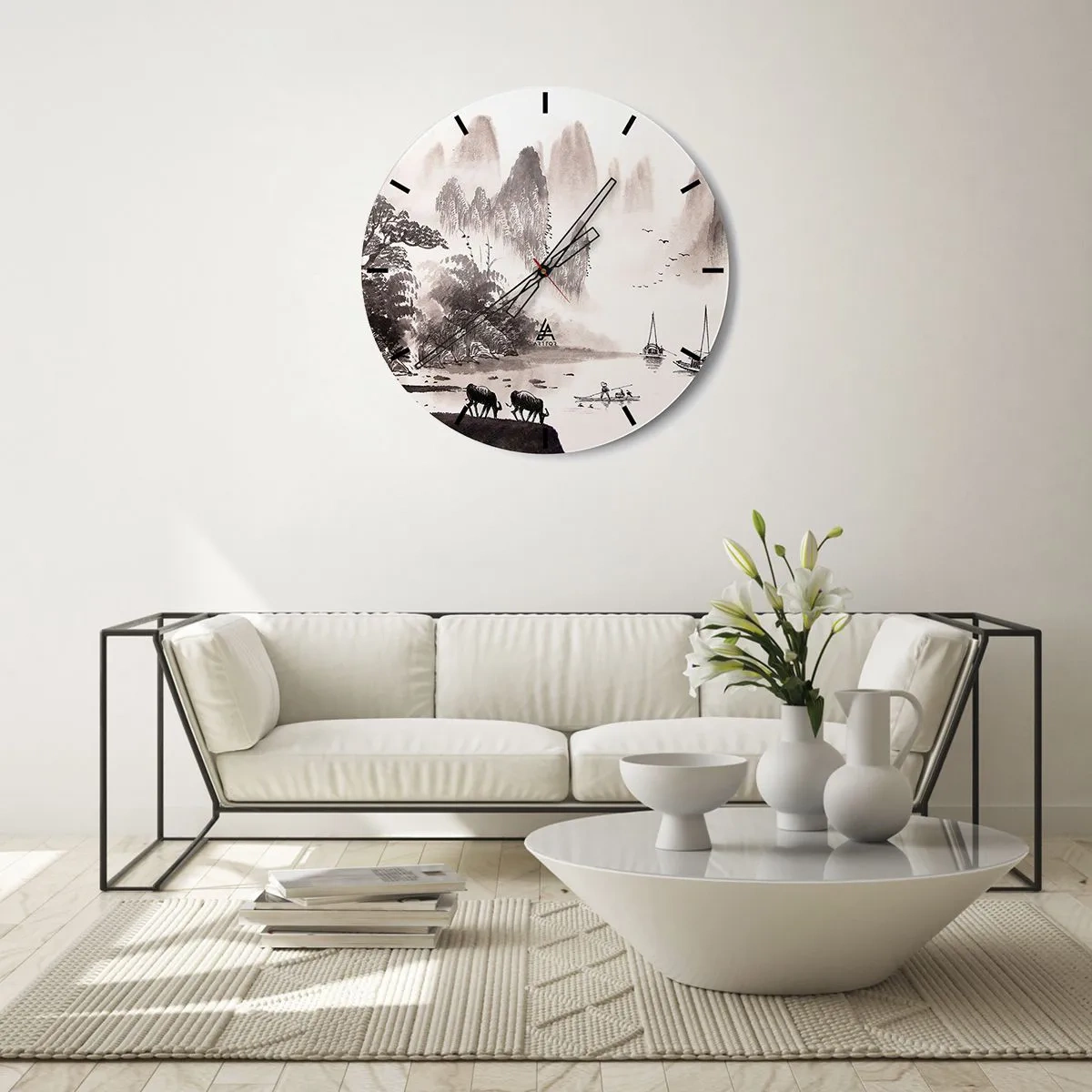 Relógio de parede - Relógio em vidro - Uma paisagem pitoresca com água, montanhas e barcos em preto e branco. - 30x30cm - O cotidiano exótico do Oriente - Decoração de parede moderna para a sala de estar, cozinha e quarto ARTTOR