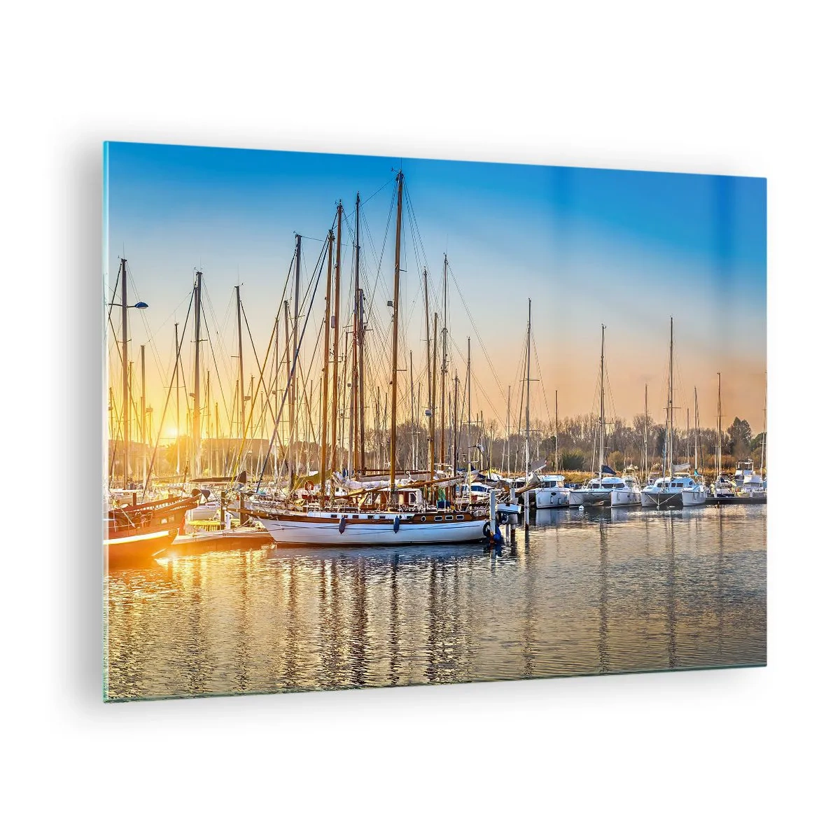 Quadro em vidro - Uma marina cheia de veleiros à luz do pôr do sol - 70x50cm - O vento também deve dormir - Decoração de parede moderna para a sala de estar e quarto ARTTOR