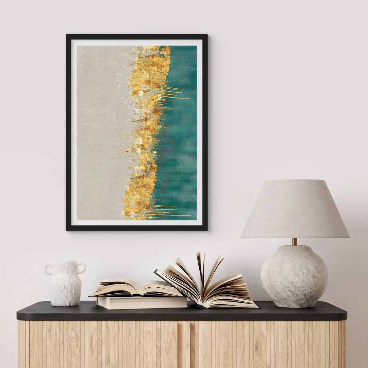 Pôster com moldura preta - Uma composição abstrata de dourado, bege e verde - 50x70cm - A fronteira dourada - Decoração de parede moderna para a sala de estar e quarto ARTTOR