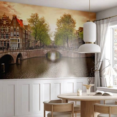 Papel de Parede Premium Sand - De barco ou bicicleta? - Cidade, Amsterdã, Canal da ponte para barcos - 100x70 cm
