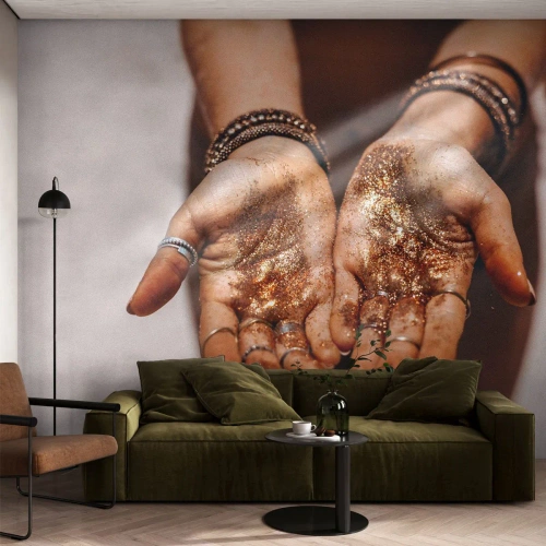 Papel de Parede Autocolante Deluxe Sticker - Um presente para si - Mãos Femininas, Boho, Ouro - 150x105 cm