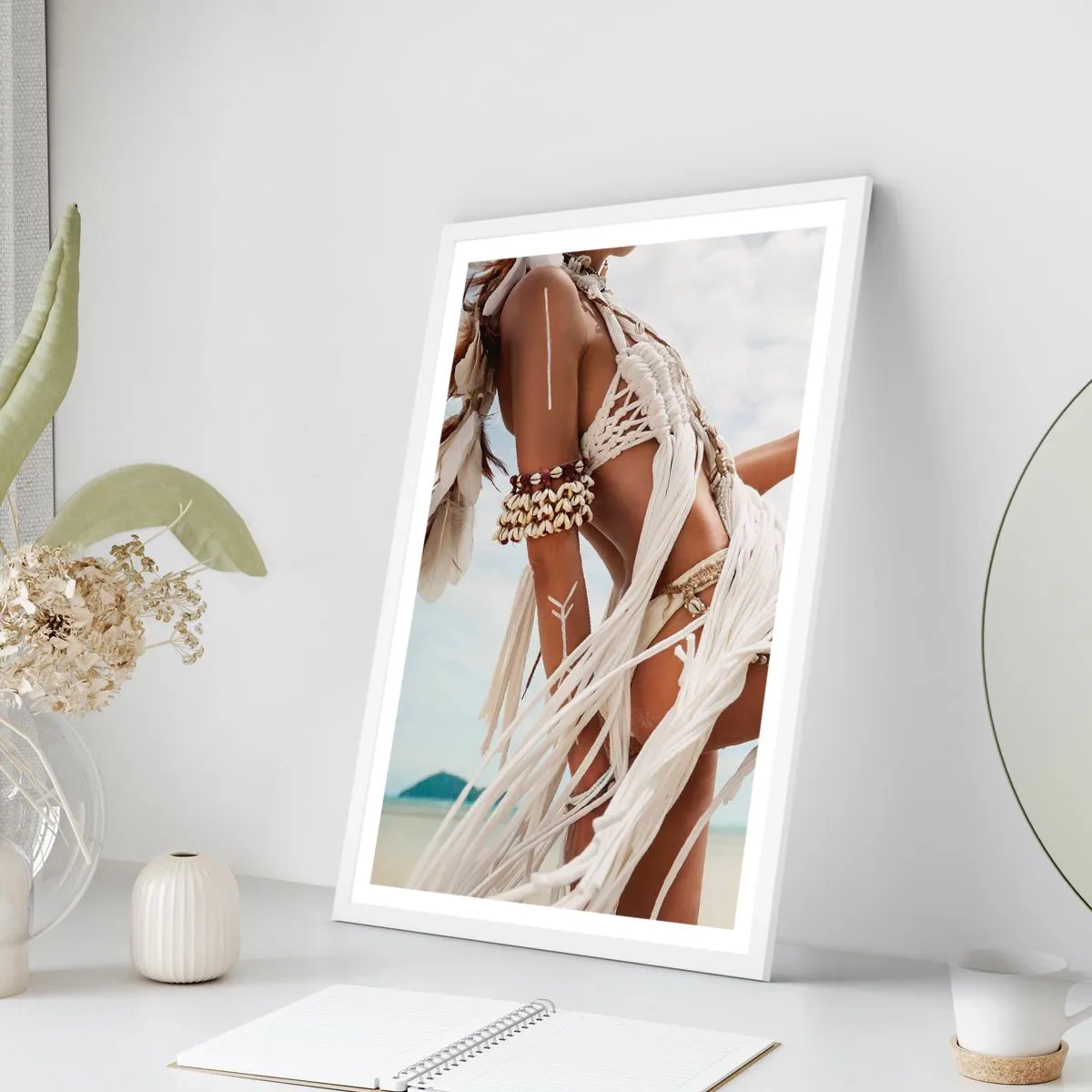 Pôster em moldura branca - Sacerdotisa do Sol - 70x100 cm