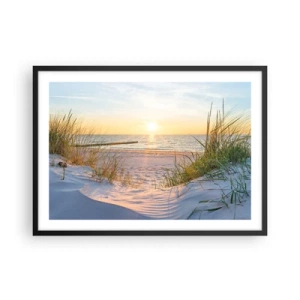 Pôster com moldura preta - O som do mar, o canto dos pássaros, a praia selvagem entre a relva... - 70x50 cm