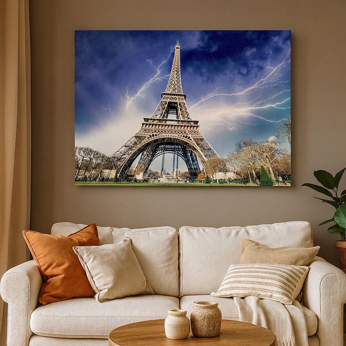 Quadro em tela - A Torre Eiffel com um céu tempestuoso e relâmpagos ao fundo - 70x50cm - Senhora das Tempestades - Decoração de parede moderna para a sala de estar e quarto ARTTOR
