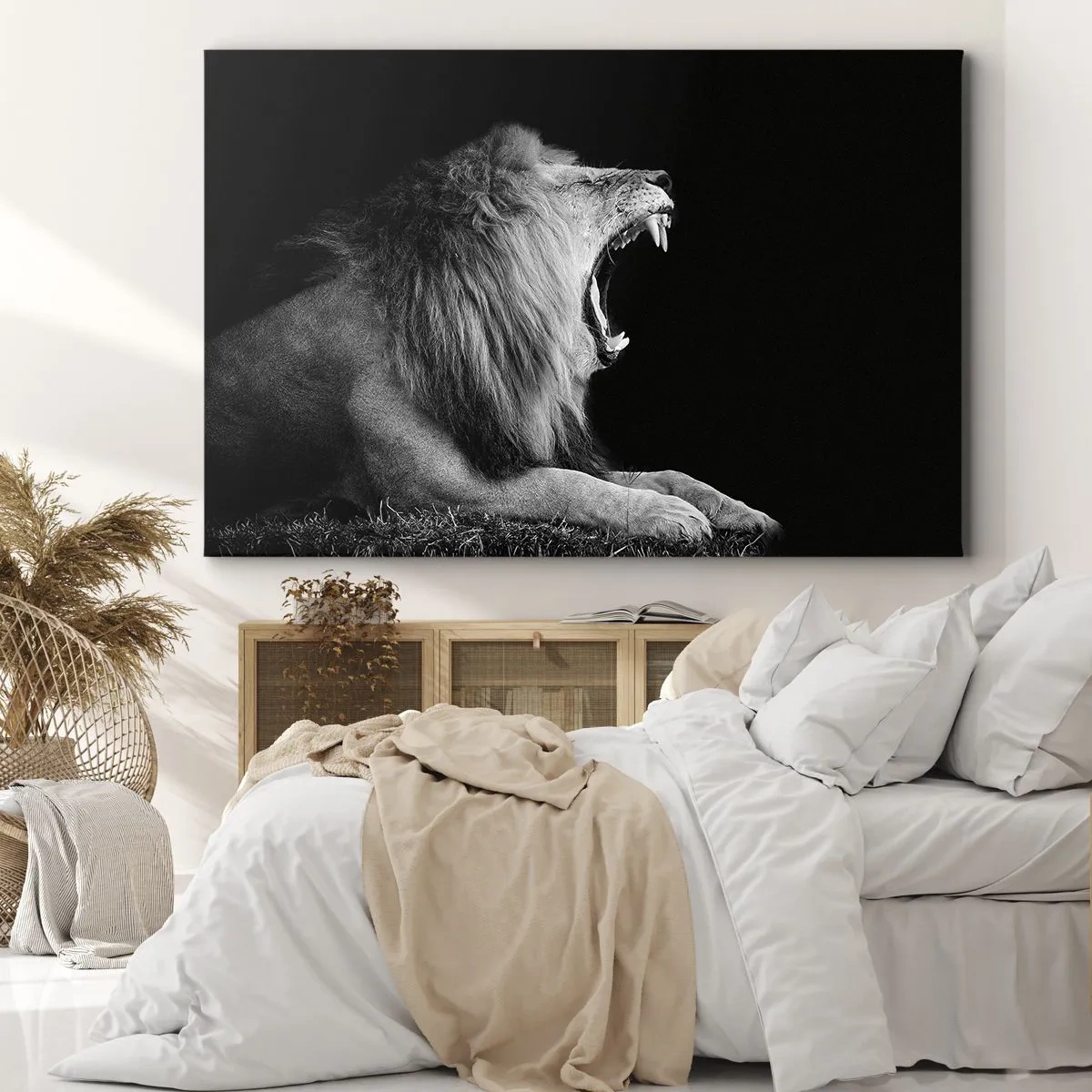 Quadro em tela - Um leão rugindo em um fundo preto em tons de preto e branco - 70x50cm - Sem dúvida alguma - Decoração de parede moderna para a sala de estar e quarto ARTTOR