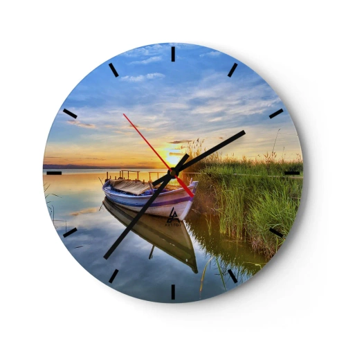 Relógio de parede - Relógio em vidro - Um barco no lago ao pôr do sol - 30x30cm - Enseada de sonhos realizados - Decoração de parede moderna para a sala de estar, cozinha e quarto ARTTOR
