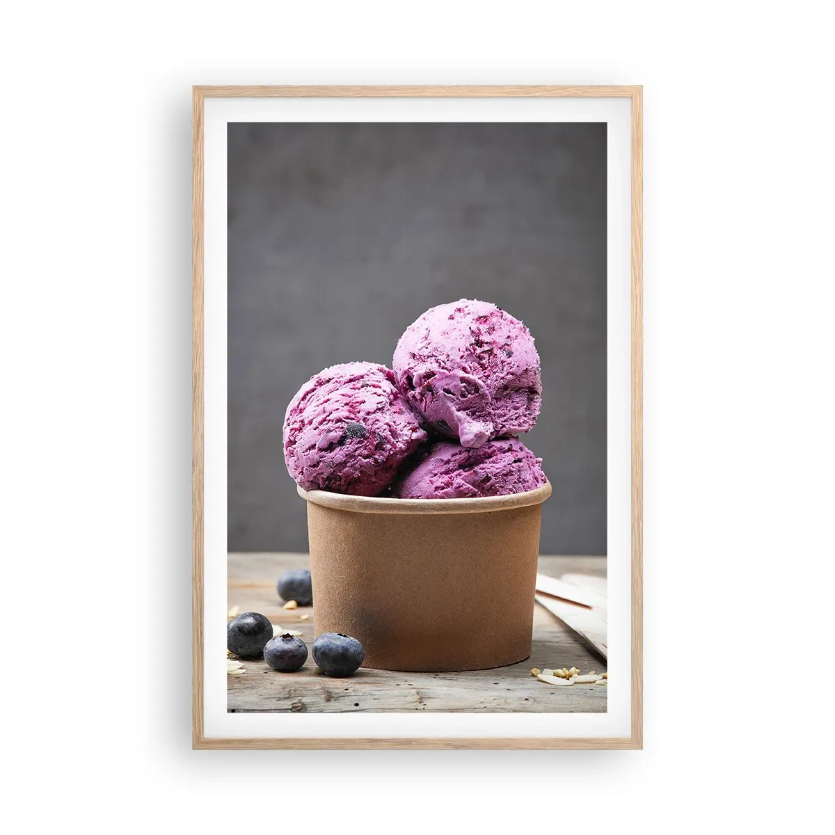 Pôster com moldura de carvalho claro - Doçura e frieza - 61x91 cm