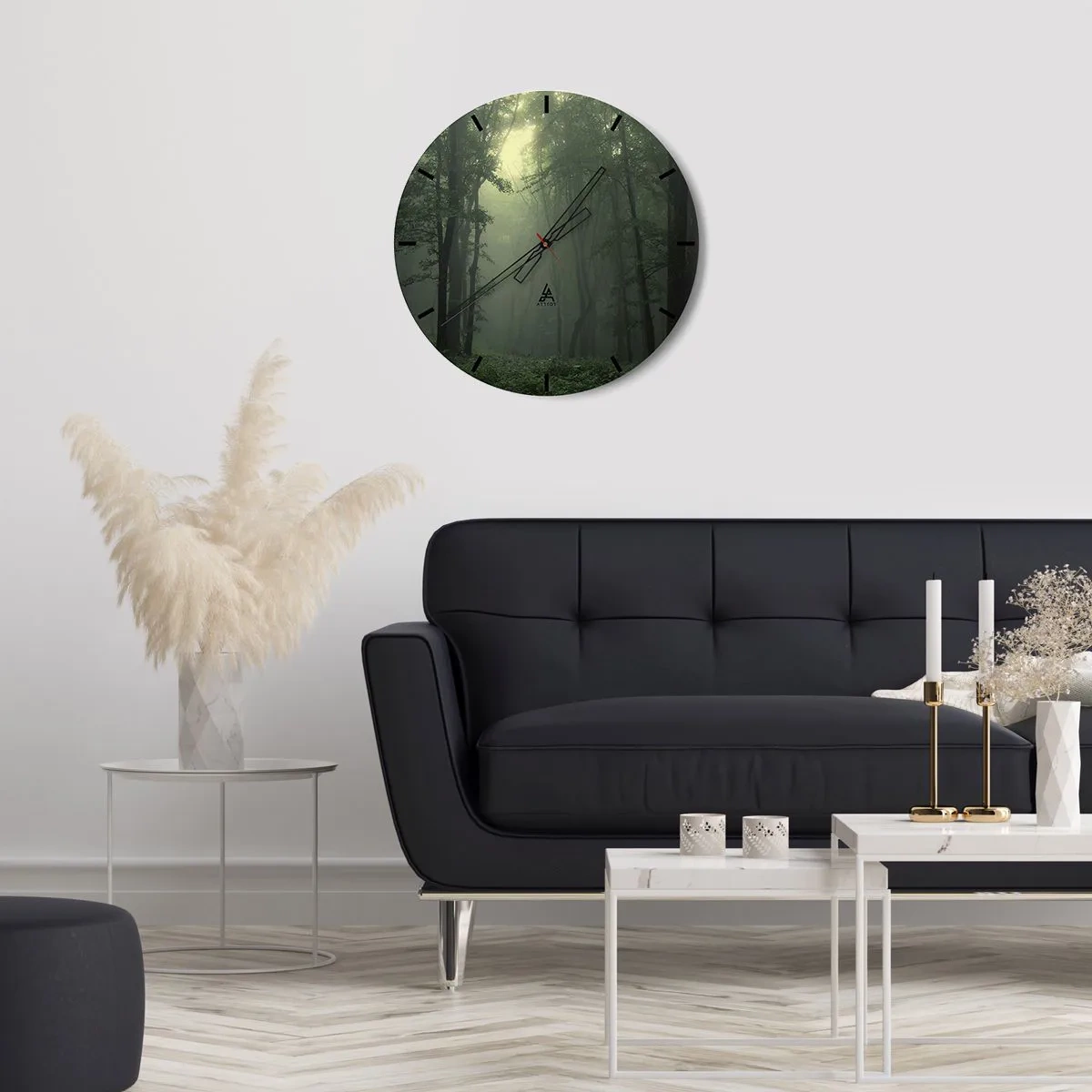 Relógio de parede - Relógio em vidro - Floresta verde na neblina com ponteiros de relógio pretos - 30x30cm - Antes de acordar - Decoração de parede moderna para a sala de estar, cozinha e quarto ARTTOR