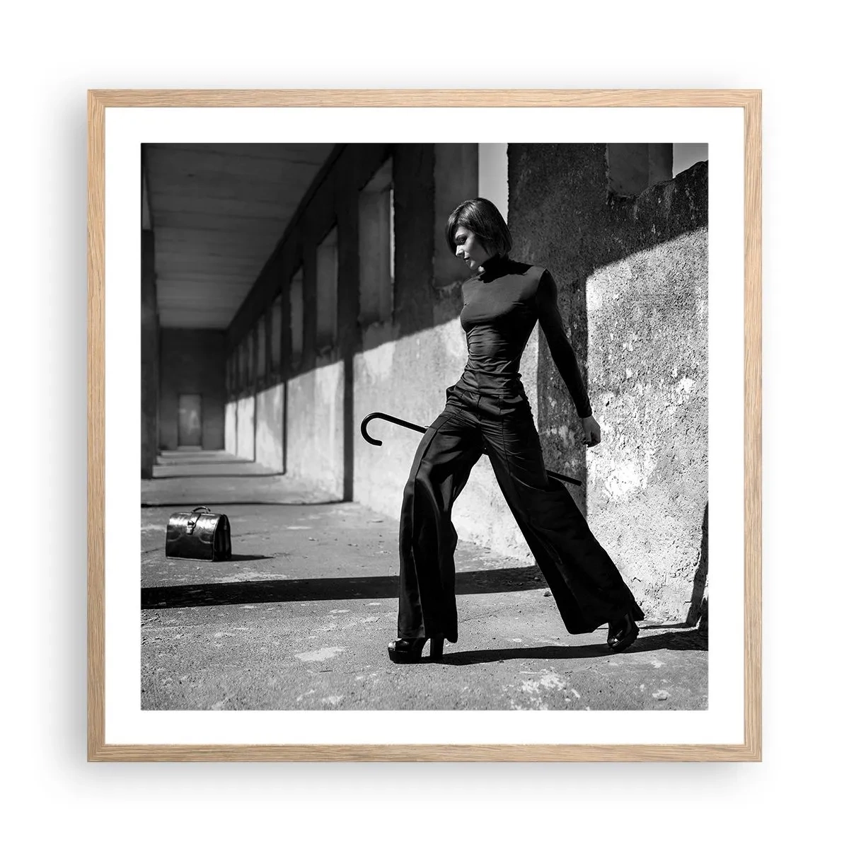 Pôster com moldura de carvalho claro - Elegância urbana - 60x60 cm