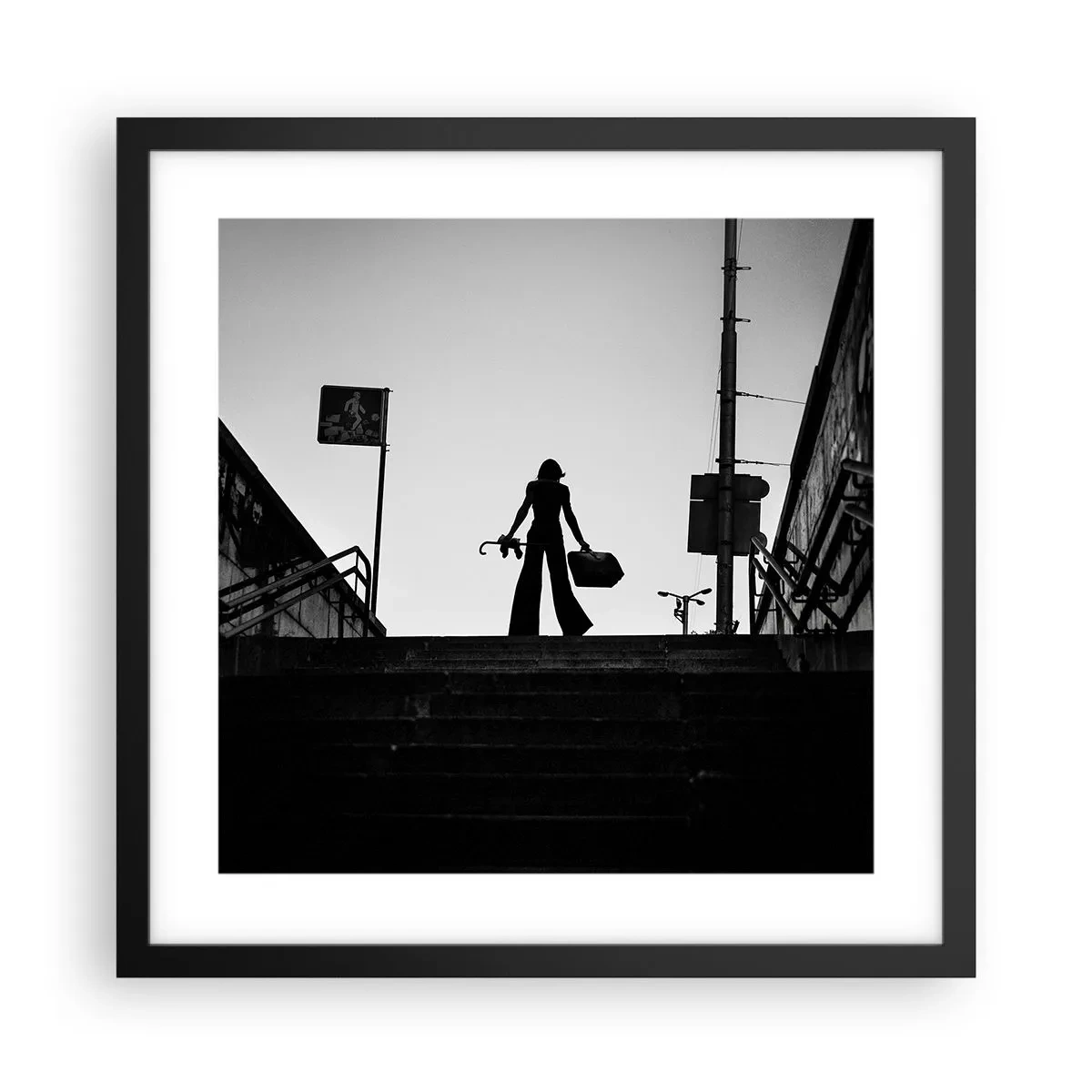 Pôster com moldura preta - Caminhadas urbanas - 40x40 cm