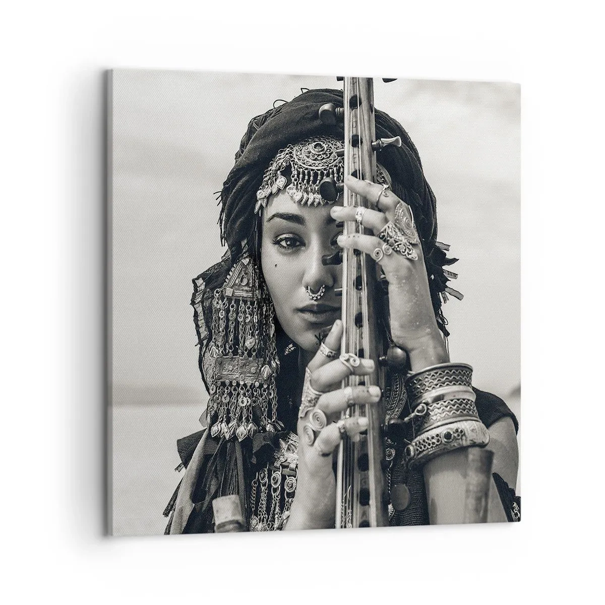 Quadro em tela - A própria música oriental - 50x50 cm