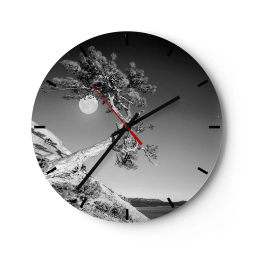Relógio de parede - Relógio em vidro - Uma árvore inclinada sobre uma rocha com uma lua cheia ao fundo - 30x30cm - Guerreira vitoriosa - Decoração de parede moderna para a sala de estar, cozinha e quarto ARTTOR