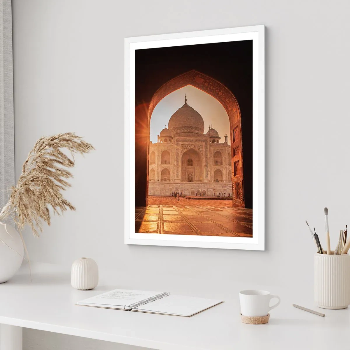 Pôster em moldura branca - Monumento ao amor sobrenatural - 61x91 cm