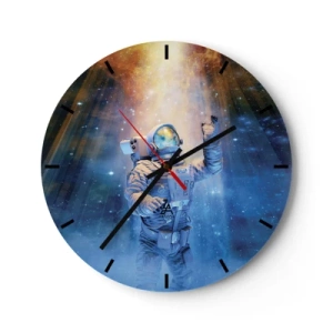 Relógio de parede - Relógio em vidro - Um astronauta vagando pelo espaço sob a luz das estrelas - 30x30cm - Finalmente chegamos - Decoração de parede moderna para a sala de estar, cozinha e quarto ARTTOR