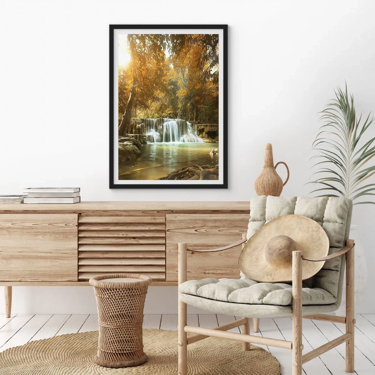 Pôster com moldura preta - Cachoeira de outono sob a luz do sol - 50x70cm - A cascata do parque - Decoração de parede moderna para a sala de estar e quarto ARTTOR