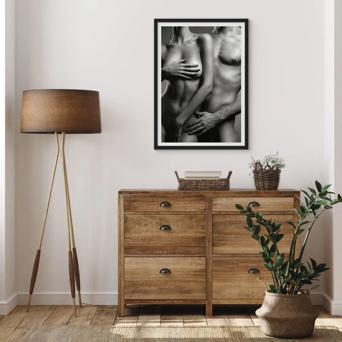 Pôster com moldura preta - Nu artístico de uma mulher e um homem em preto e branco - 50x70cm - Adão e Eva - Decoração de parede moderna para a sala de estar e quarto ARTTOR