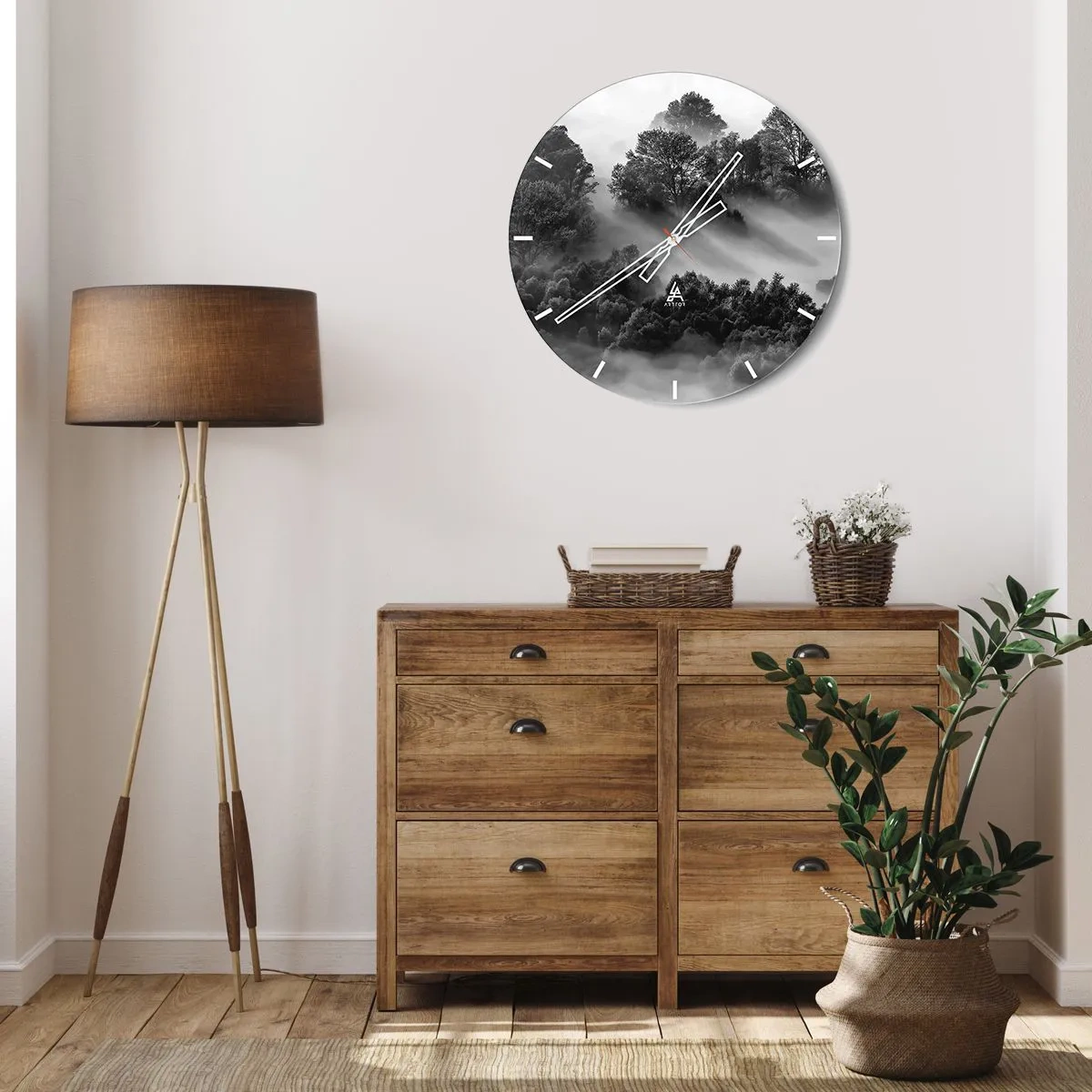 Relógio de parede - Relógio em vidro - Paisagem montanhosa em preto e branco com neblina na floresta - 30x30cm - Levantar-se do sono - Decoração de parede moderna para a sala de estar, cozinha e quarto ARTTOR