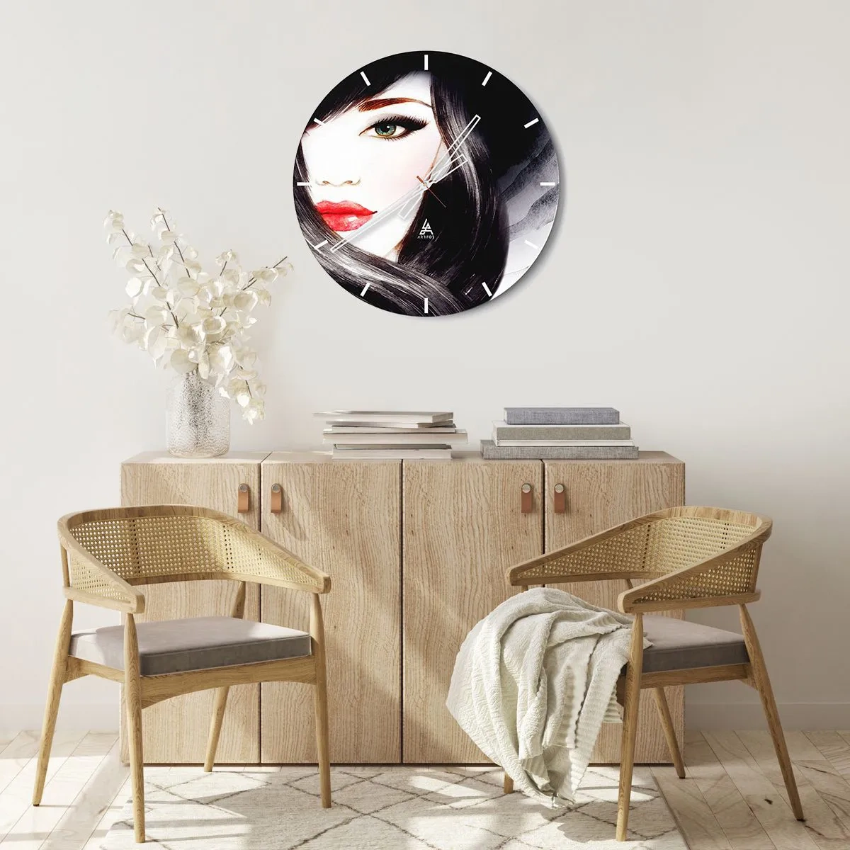 Relógio de parede - Relógio em vidro - Retrato artístico de uma mulher com um olho de safira - 30x30cm - Olhar de safira - Decoração de parede moderna para a sala de estar, cozinha e quarto ARTTOR