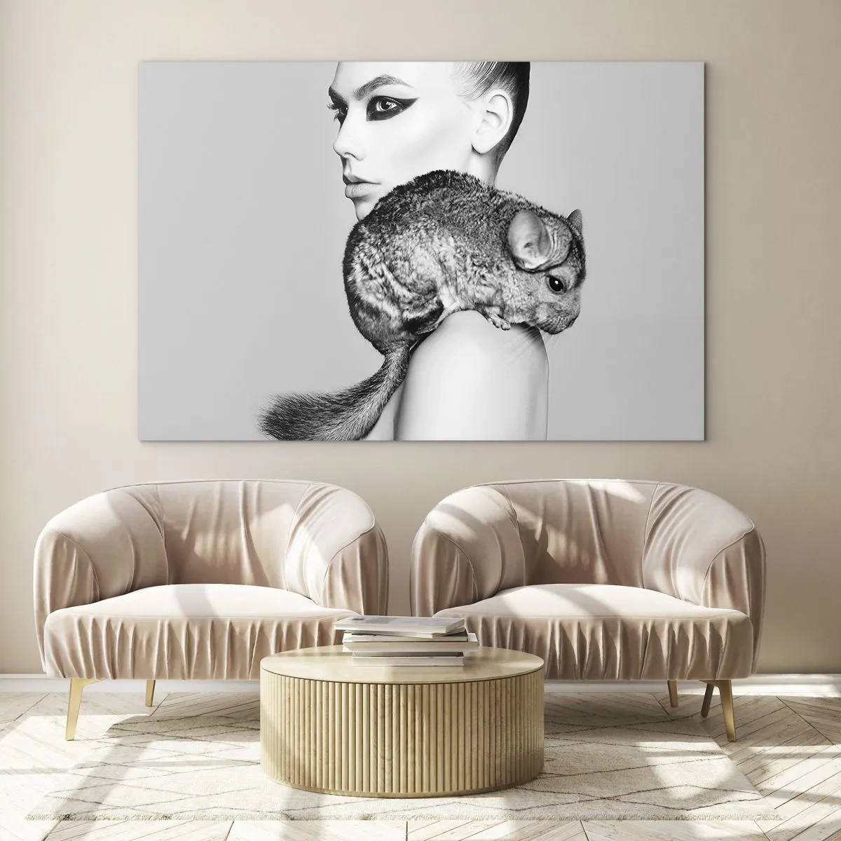 Quadro em vidro - Retrato de uma mulher com uma chinchila em preto e branco - 70x50cm - A dama com a chinchila - Decoração de parede moderna para a sala de estar e quarto ARTTOR