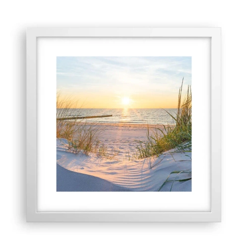 Pôster em moldura branca - O som do mar, o canto dos pássaros, a praia selvagem entre a relva... - 30x30 cm