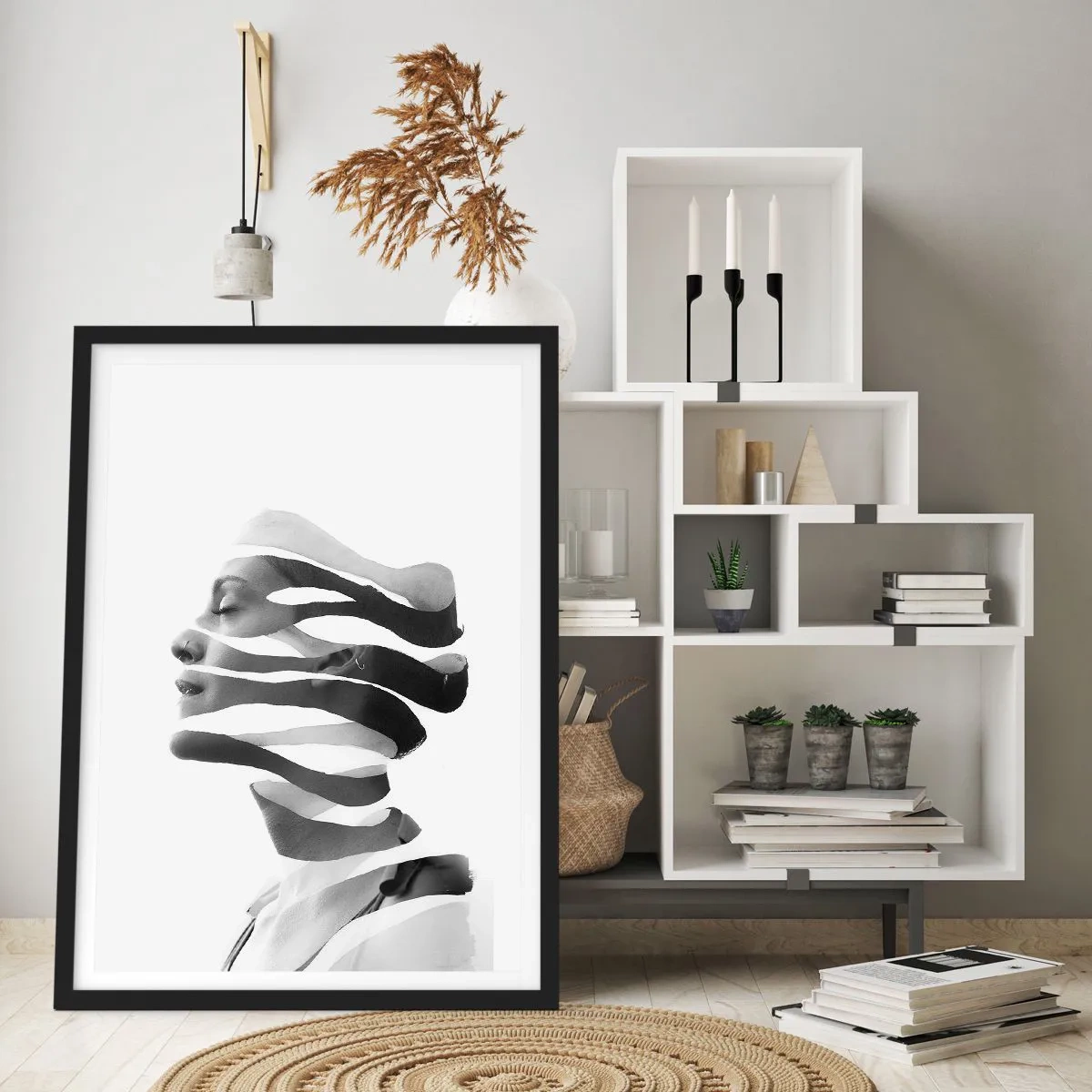 Pôster com moldura preta - Retrato em preto e branco de uma mulher em estilo minimalista - 50x70cm - Retrato surrealista - Decoração de parede moderna para a sala de estar e quarto ARTTOR