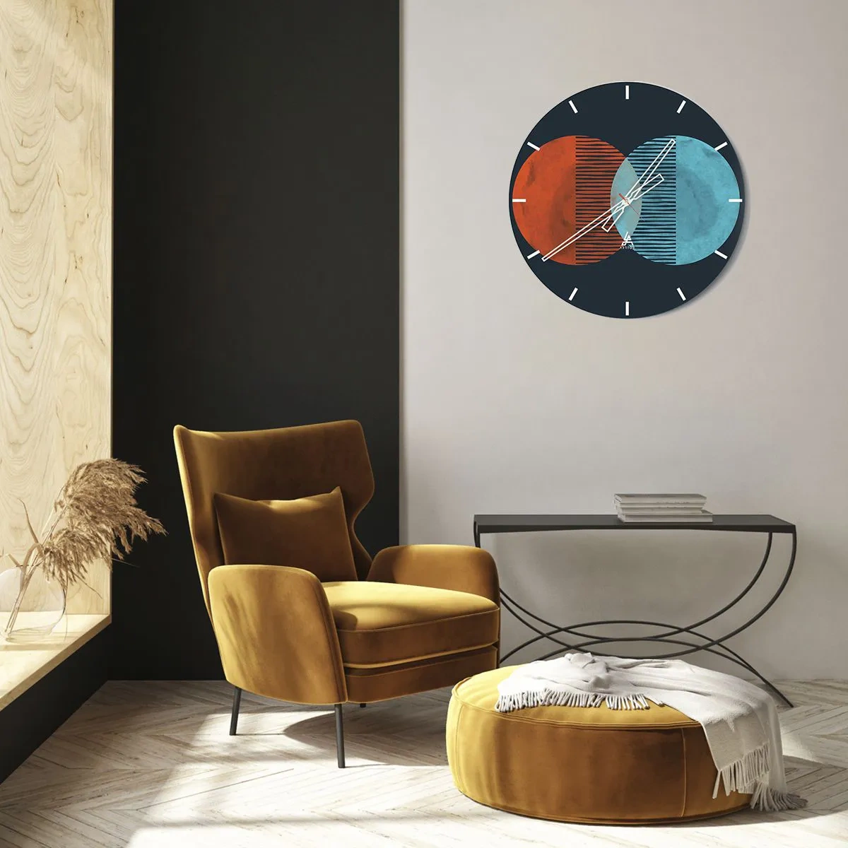 Relógio de parede - Relógio em vidro - Close-up de folhas de palmeira douradas formando um padrão geométrico - 30x30cm - Fantasia astronómica - Decoração de parede moderna para a sala de estar, cozinha e quarto ARTTOR