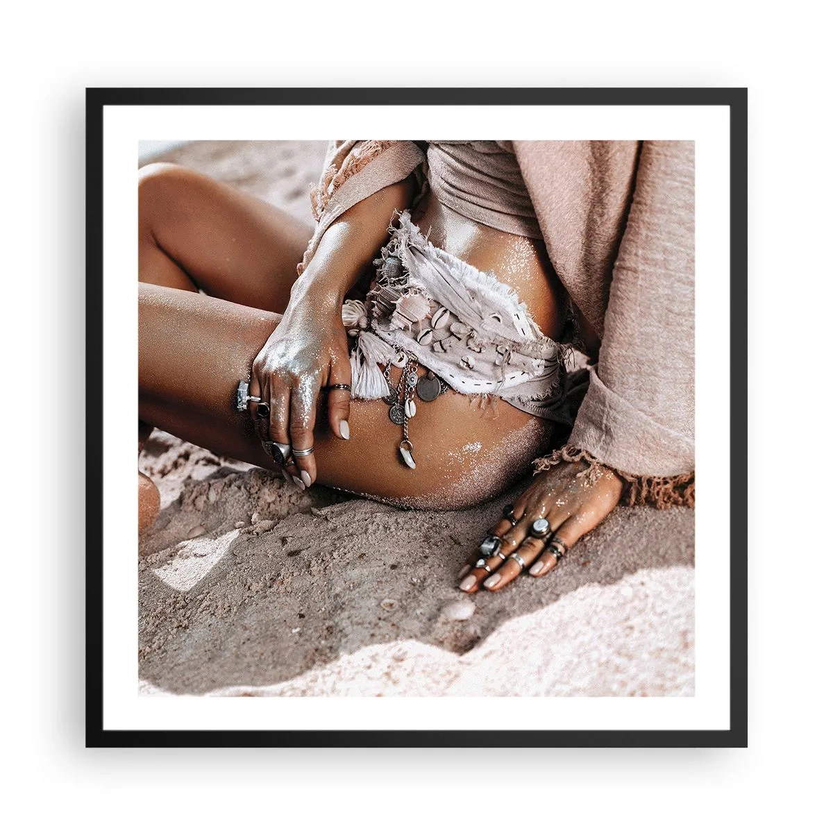 Pôster com moldura preta - Expulsa pelas ondas? - 60x60 cm