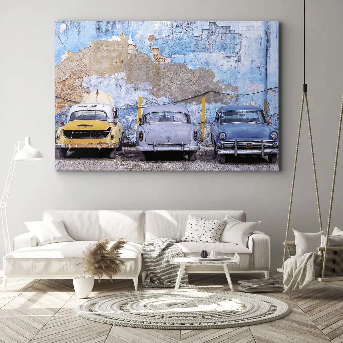 Quadro em tela - Carros antigos tendo como pano de fundo uma parede destruída - 70x50cm - Encontro de Veteranos - Decoração de parede moderna para a sala de estar e quarto ARTTOR