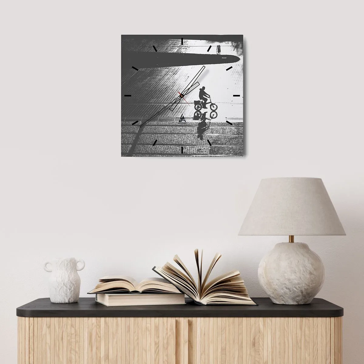 Relógio de parede - Relógio em vidro - Em frente, pela cidade - 30x30 cm