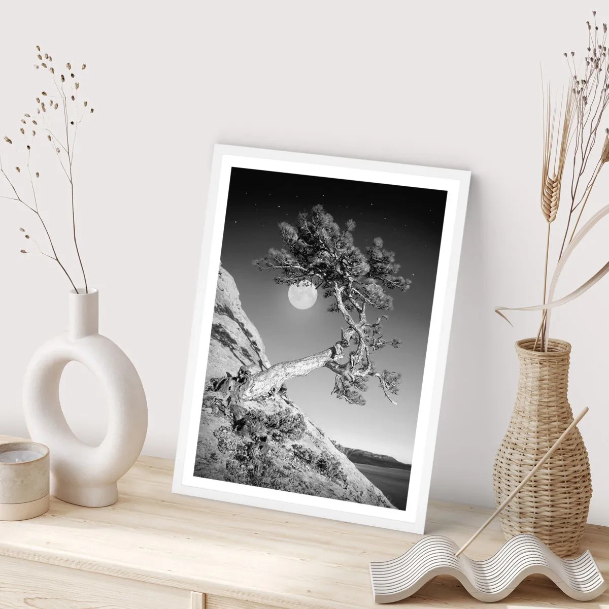 Pôster em moldura branca - Guerreira vitoriosa - 70x100 cm