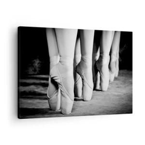 Quadro em tela - Foto em preto e branco das sapatilhas de balé dos dançarinos - 70x50cm - Juntos, com leveza - Decoração de parede moderna para a sala de estar e quarto ARTTOR