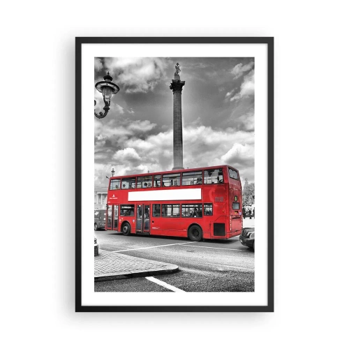 Pôster com moldura preta - Um ônibus vermelho contra um fundo de cidade em preto e branco - 50x70cm - A verdadeira corrente sanguínea da cidade - Decoração de parede moderna para a sala de estar e quarto ARTTOR