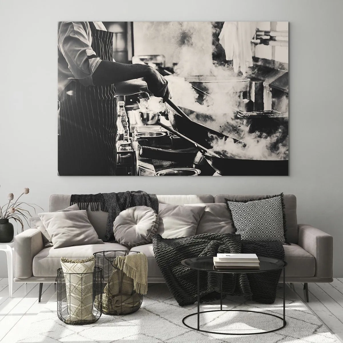 Quadro em vidro - Um chef em ação com uma frigideira em uma cozinha cheia de vapor - 70x50cm - Alquimia de sabores - Decoração de parede moderna para a sala de estar e quarto ARTTOR