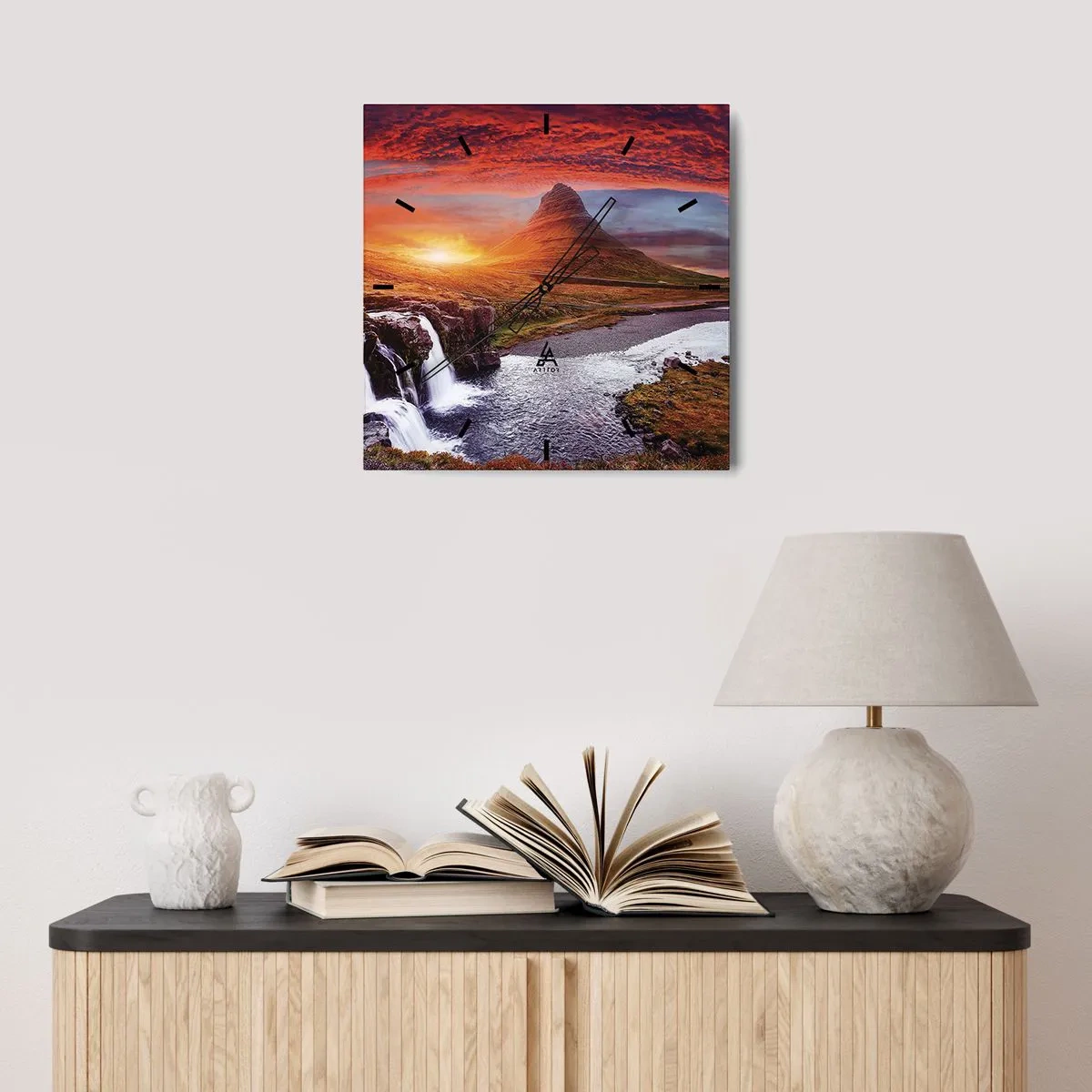 Relógio de parede - Relógio em vidro - A vista da Terra Média - 40x40 cm