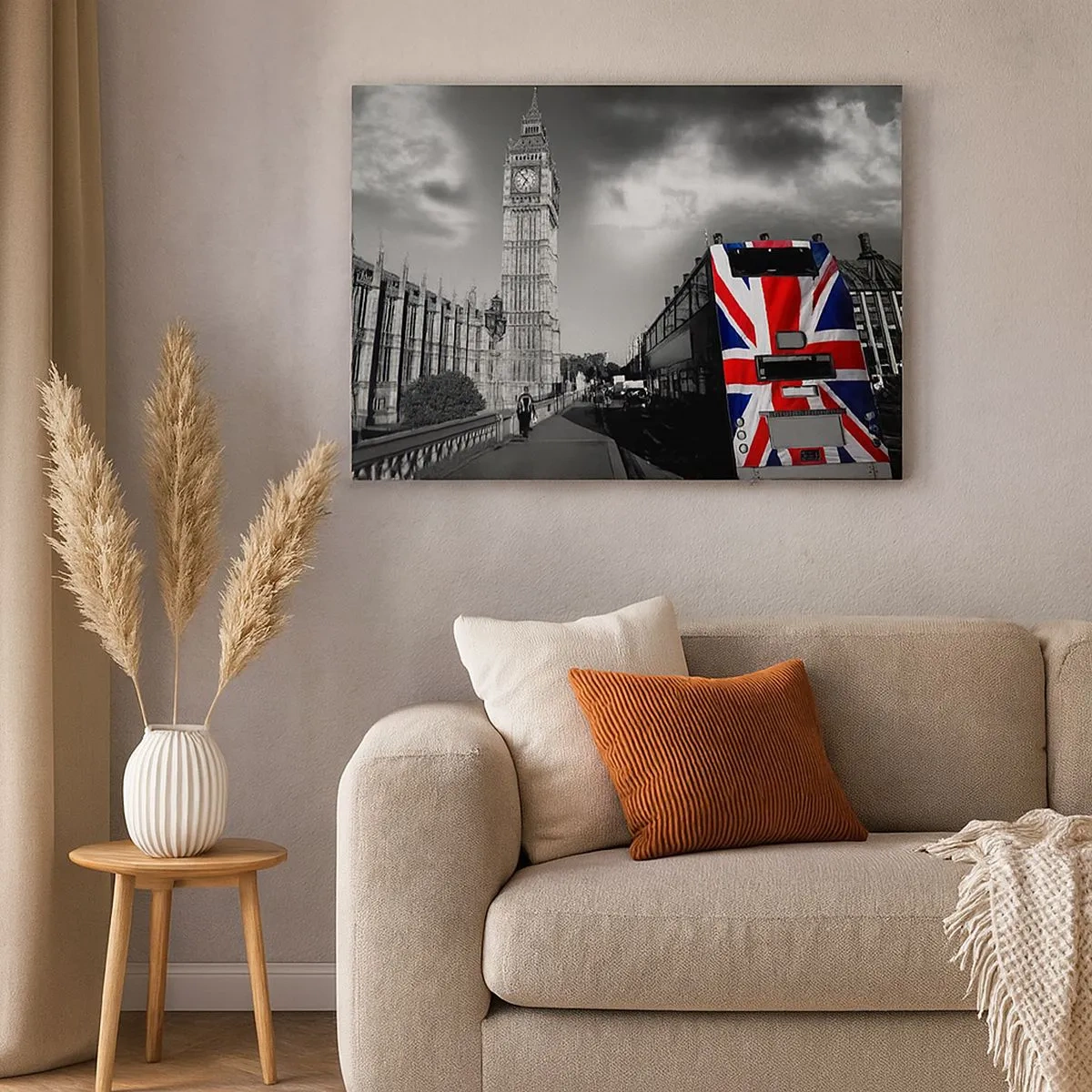 Quadro em tela - O Big Ben e um ônibus com uma bandeira britânica contra um fundo preto e branco - 70x50cm - Grande e orgulhosa - Decoração de parede moderna para a sala de estar e quarto ARTTOR