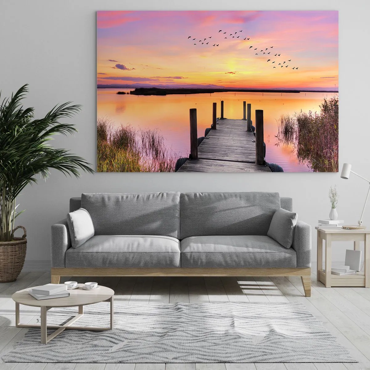 Quadro em vidro - Píer à beira do lago ao pôr do sol com pássaros no céu - 70x50cm - Silenciosa Alvorada Violeta - Decoração de parede moderna para a sala de estar e quarto ARTTOR