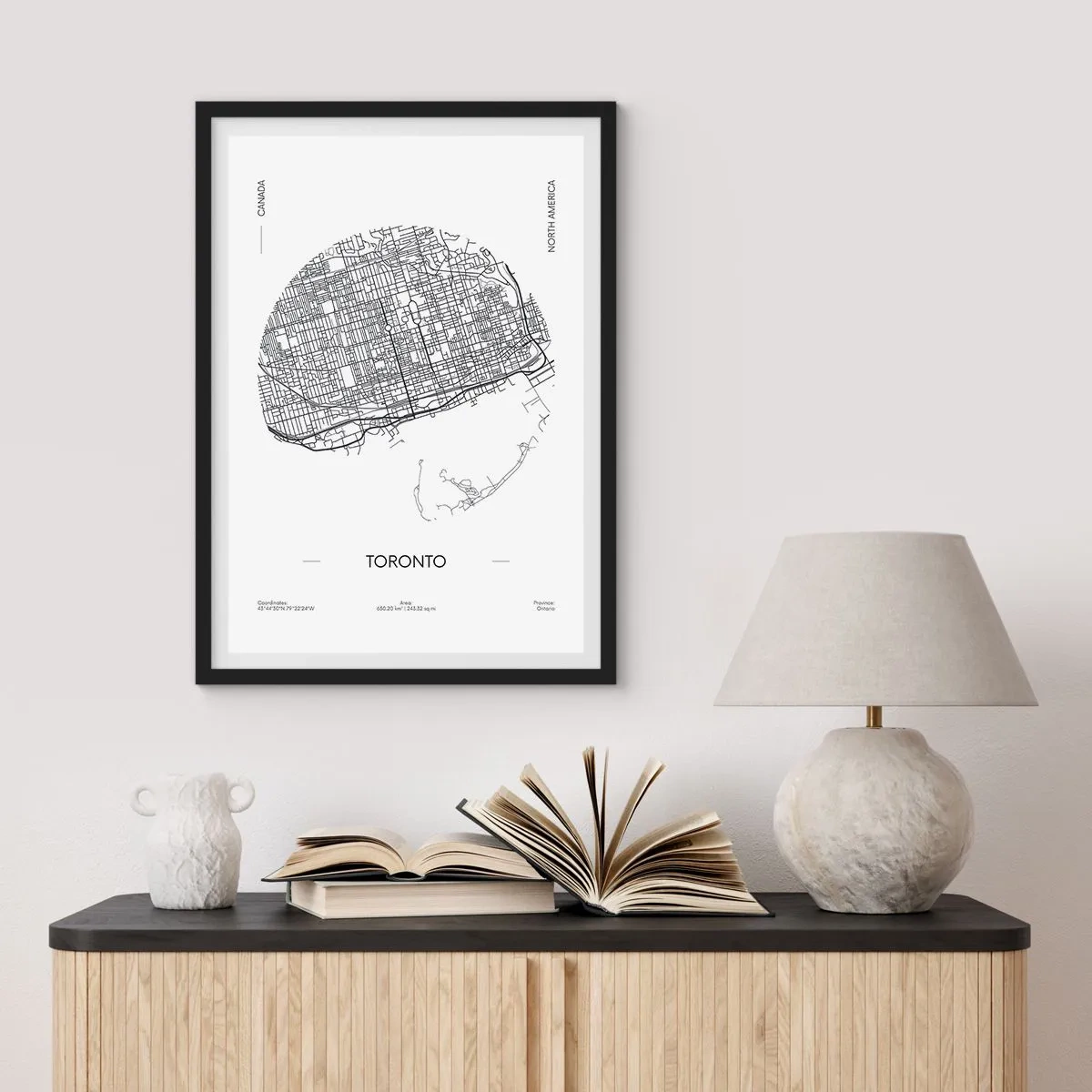 Pôster com moldura preta - Um mapa minimalista em preto e branco de Toronto - 50x70cm - Anatomia de Toronto - Decoração de parede moderna para a sala de estar e quarto ARTTOR