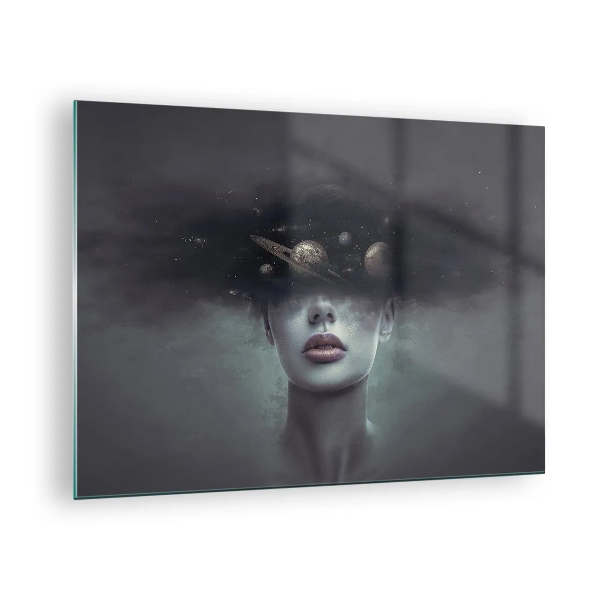 Quadro em vidro - Uma mulher com planetas na cabeça em uma composição surreal - 70x50cm - E os planetas estão a enlouquecer... - Decoração de parede moderna para a sala de estar e quarto ARTTOR