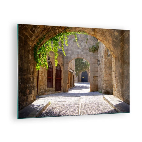 Quadro em vidro - Uma rua de pedra com arcos e vinhas ao sol - 70x50cm - Em breve aparecerá uma procissão - Decoração de parede moderna para a sala de estar e quarto ARTTOR