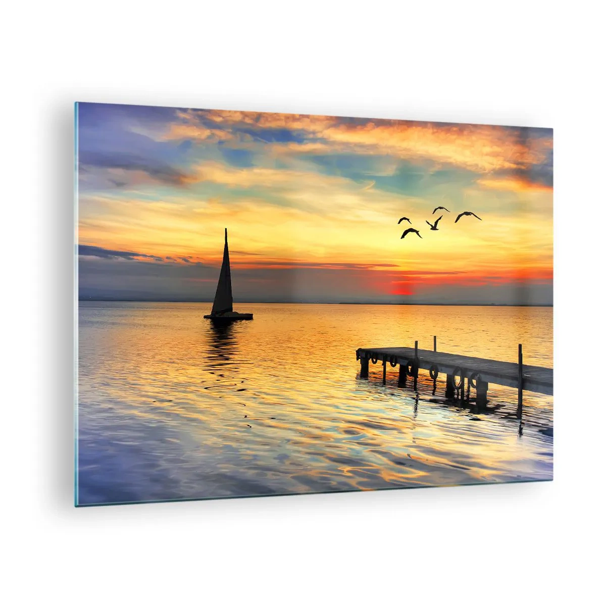 Quadro em vidro - Veleiro e píer ao pôr do sol em um lago calmo - 70x50cm - Regressos noturnos - Decoração de parede moderna para a sala de estar e quarto ARTTOR