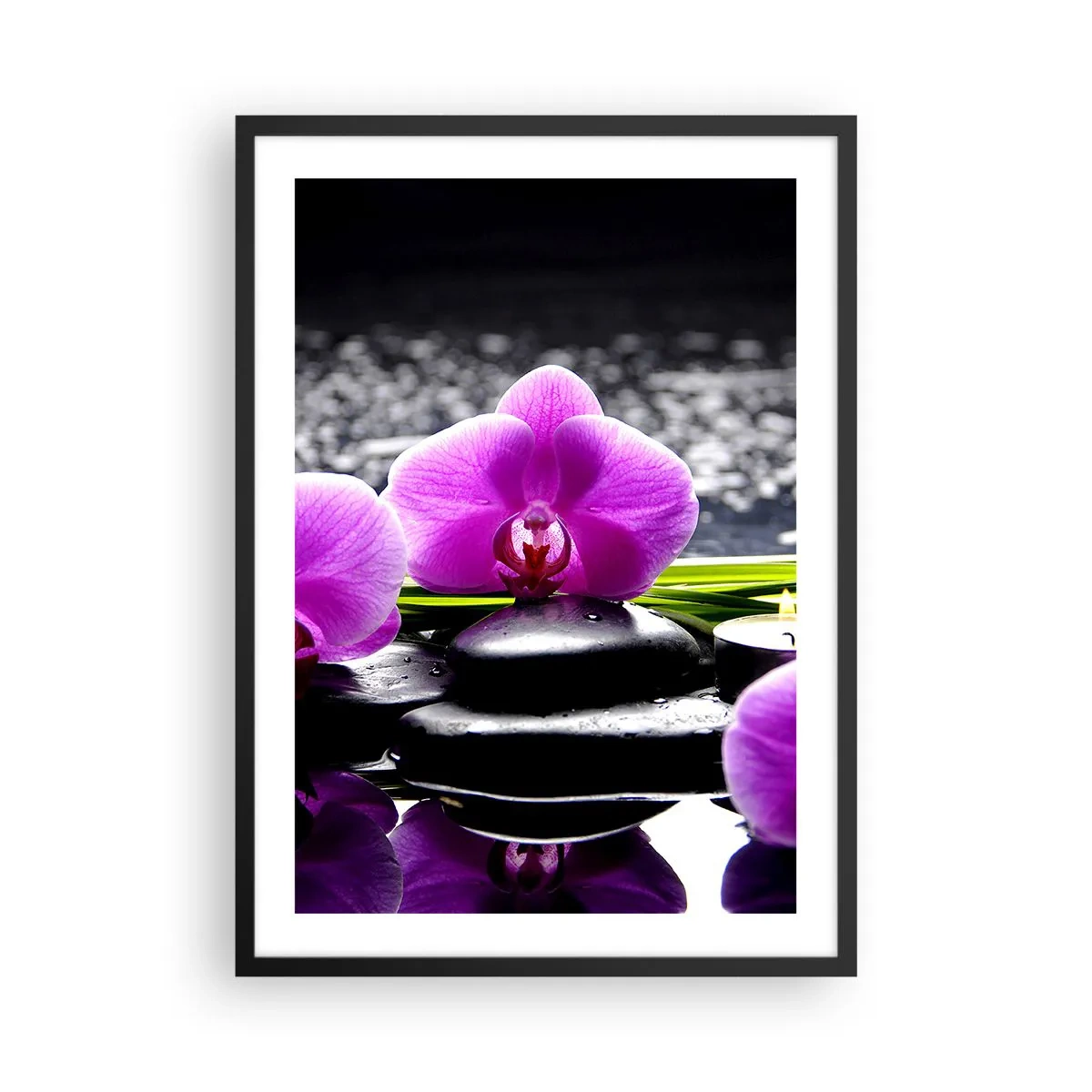 Pôster com moldura preta - Uma orquídea roxa contra um fundo de pedras e água em um ambiente de spa - 50x70cm - Afogar-se na paz e sossego - Decoração de parede moderna para a sala de estar e quarto ARTTOR