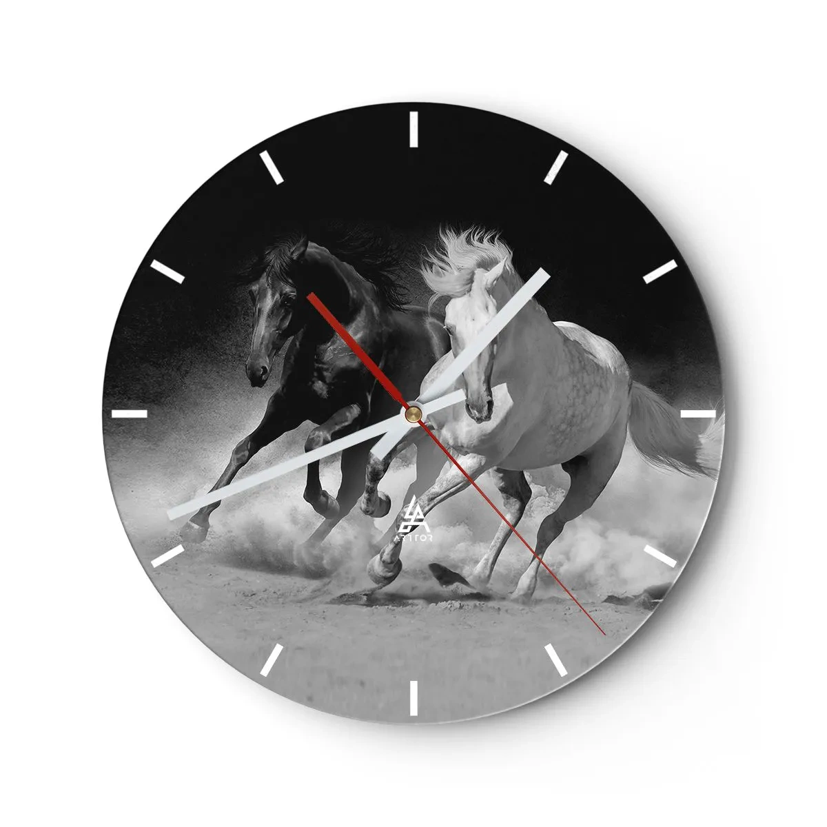 Relógio de parede - Relógio em vidro - Um motivo em preto e branco de cavalos galopando sobre um fundo empoeirado. - 30x30cm - Galope da liberdade - Decoração de parede moderna para a sala de estar, cozinha e quarto ARTTOR